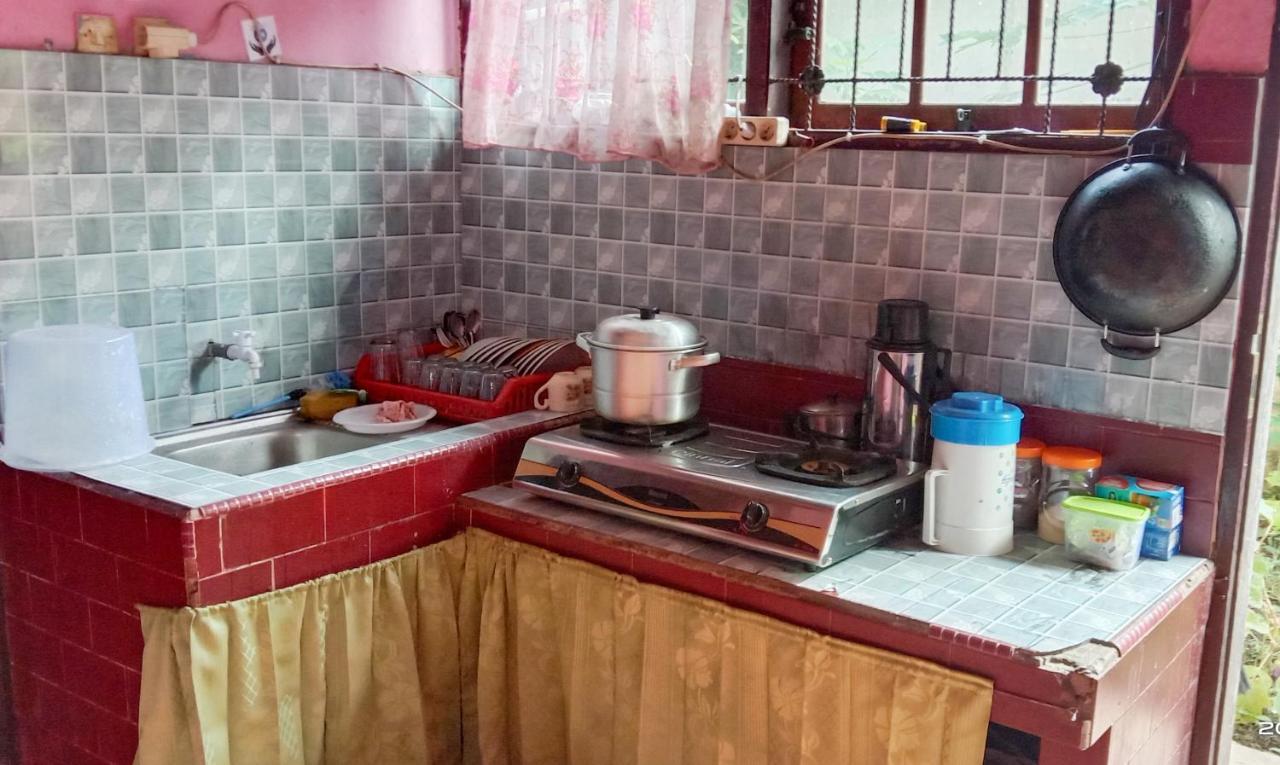 Malin'S Homestay ブキティンギ エクステリア 写真